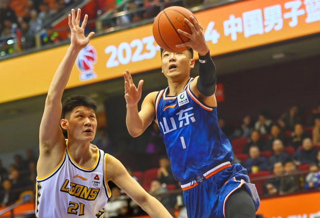 加时末段瓦伦西亚调整名单以备CBA常规赛,强势反弹环节打磨,管理层满意,临场指挥获称赞的简单介绍 加时末段瓦伦西亚调整名单以备CBA常规赛,强势反弹环节打磨,管理层满意,临场指挥获称赞的简单介绍