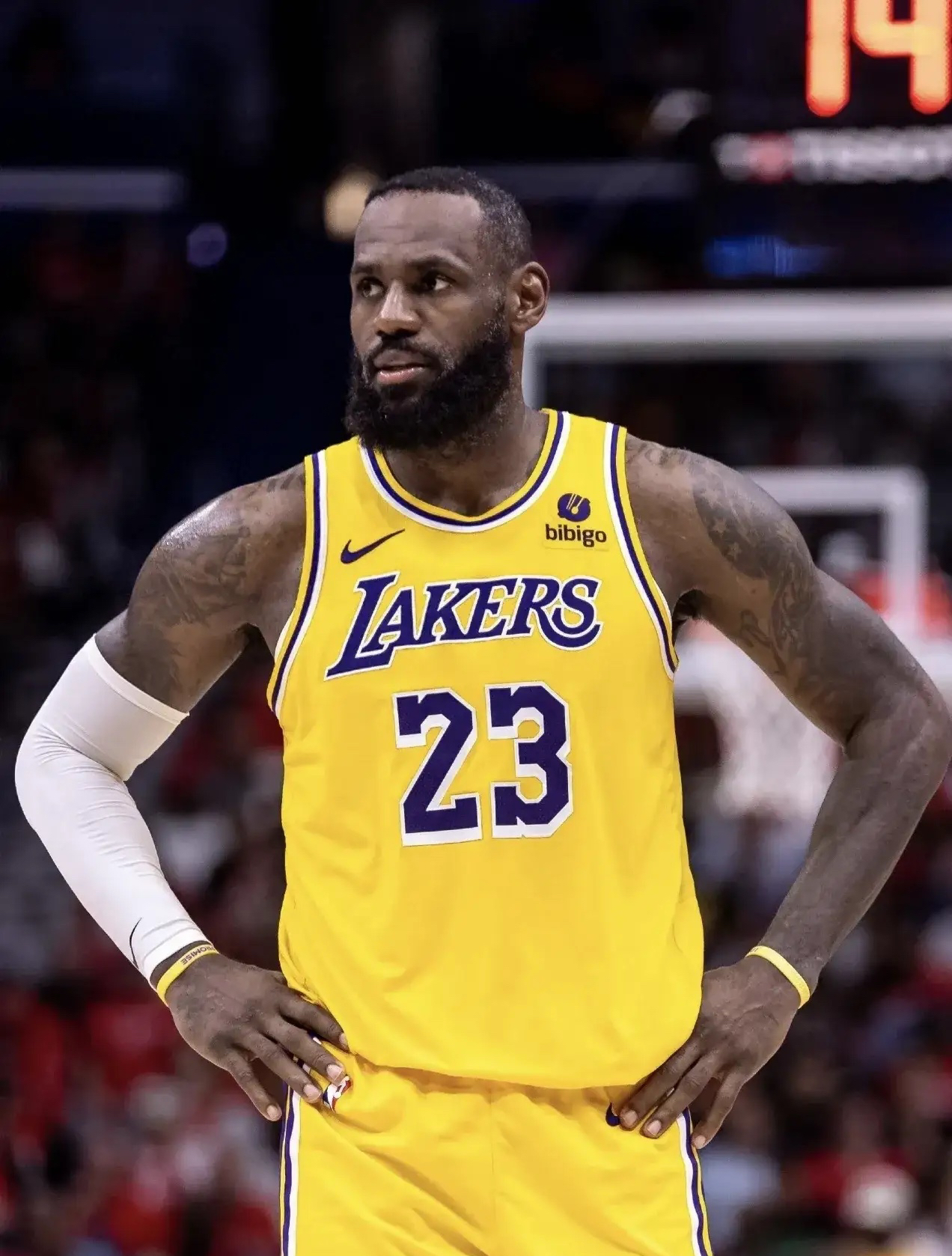 熊猫体育-詹姆斯赛事官方发布惊险取胜新规，湖人争议不断！的简单介绍